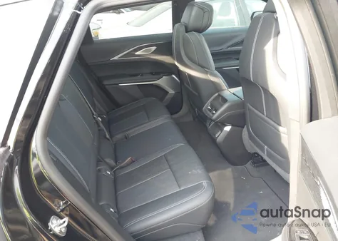 2024 Cadillac Lyriq Sport W/1Sj z USA, uszkodzony, nr VIN 1GYKPVRL0RZ133083